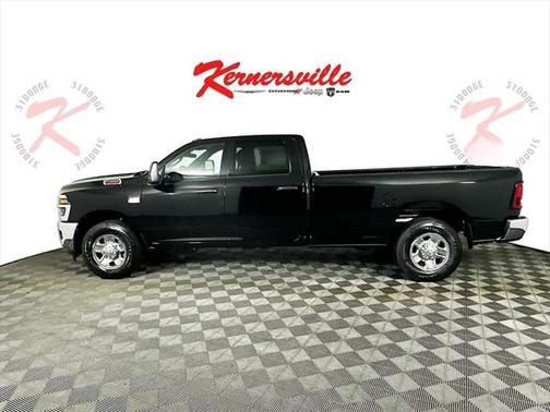 2025 RAM 2500 Tradesman Crew Cab 4x2 8' Box