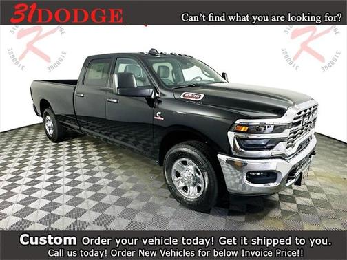 2025 RAM 2500 Tradesman Crew Cab 4x2 8' Box