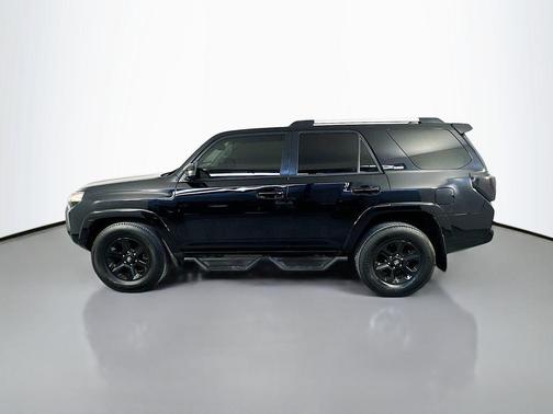 Midnight Black Metallic 2022 Toyota 4Runner SR5