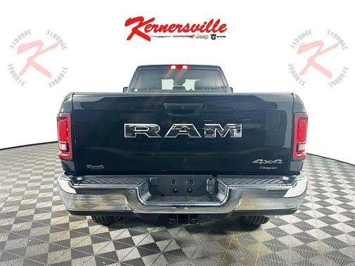 2026 RAM 2500 Tradesman Crew Cab 4x4 8' Box