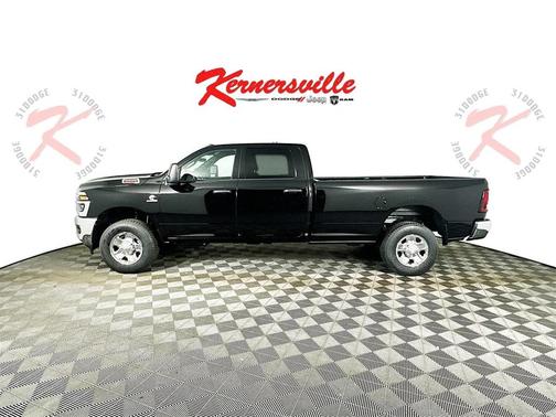 2026 RAM 2500 Tradesman Crew Cab 4x4 8' Box