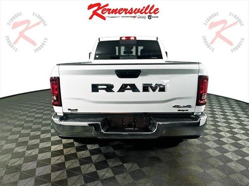 2025 RAM 2500 Tradesman Crew Cab 4x4 6'4' Box