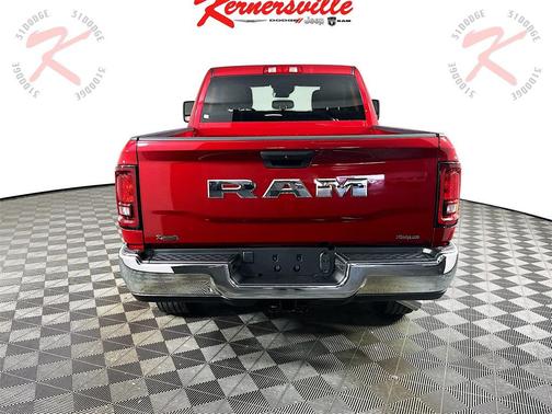 2026 RAM 2500 Tradesman Crew Cab 4x2 6'4' Box