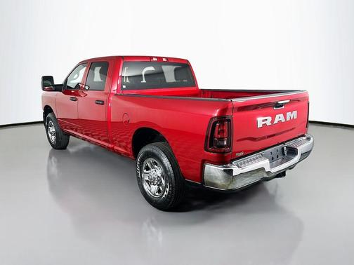 2026 RAM 2500 Tradesman Crew Cab 4x2 6'4' Box