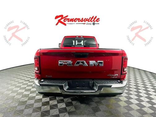2025 RAM 3500 Tradesman Crew Cab 4x4 8' Box