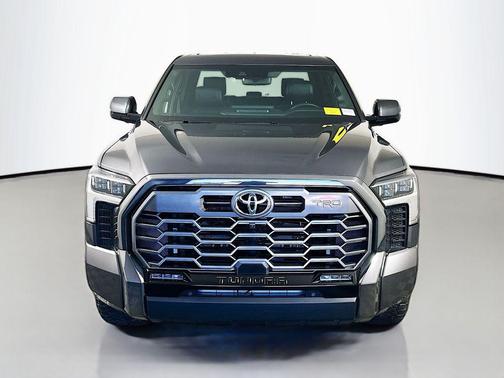 2025 Toyota Tundra Hybrid Platinum