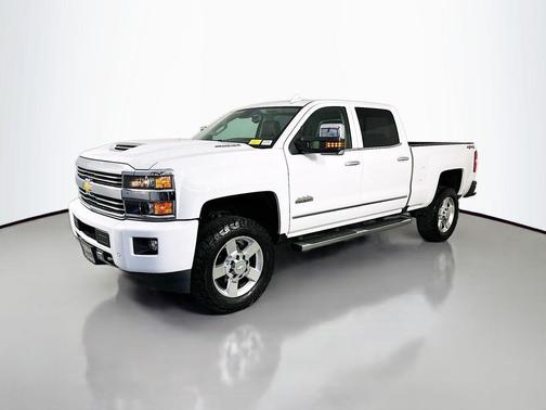 Summit White 2017 Chevrolet Silverado 2500 High Country