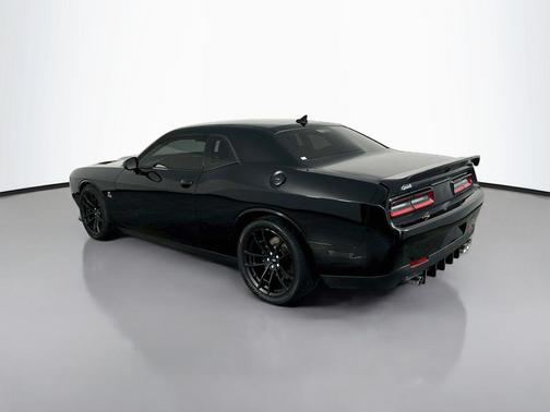 Pitch Black Clearcoat 2020 Dodge Challenger R/T Scat Pack