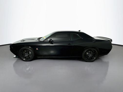 Pitch Black Clearcoat 2020 Dodge Challenger R/T Scat Pack