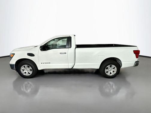 Glacier White 2017 Nissan Titan SV