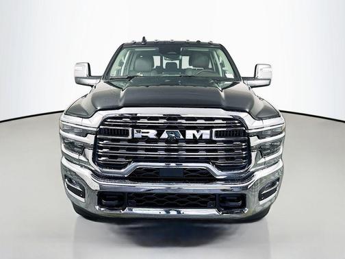 Diamond Black Crystal Pearlcoat 2026 RAM 3500 Longhorn