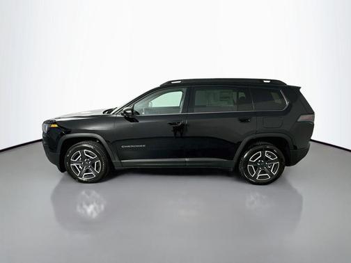 Diamond Black Crystal Pearlcoat 2026 Jeep Cherokee Limited