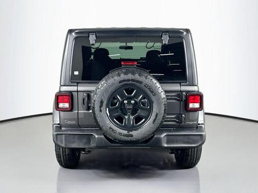 Granite Crystal Metallic Clearcoat 2026 Jeep Wrangler Sport
