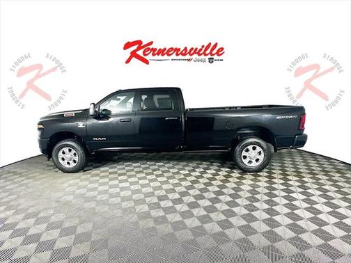 2025 RAM 3500 Big Horn Crew Cab 4x4 8' Box