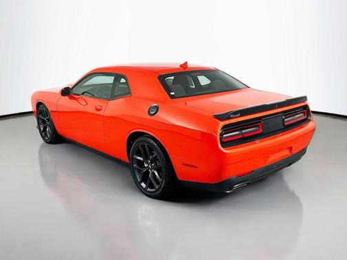 Go Mango 2021 Dodge Challenger R/T