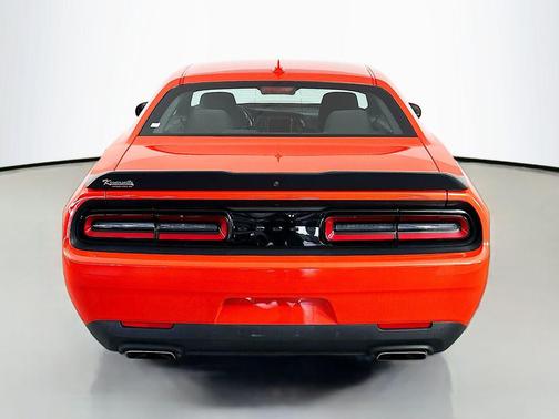 Go Mango 2021 Dodge Challenger R/T