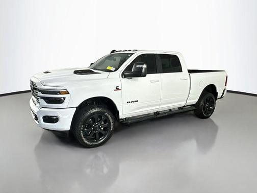 Bright White Clearcoat 2026 RAM 2500 Laramie Crew Cab 4x4 6'4' Box