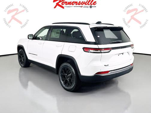 2026 Jeep Grand Cherokee Altitude