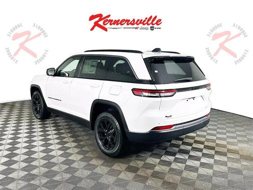 2026 Jeep Grand Cherokee Altitude