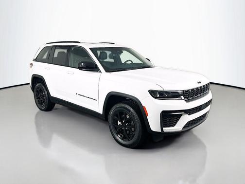 2026 Jeep Grand Cherokee Altitude