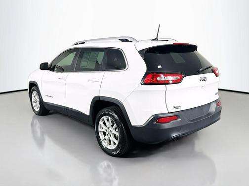 Bright White Clearcoat 2017 Jeep Cherokee Latitude
