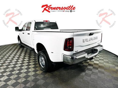 2026 RAM 3500 Tradesman Crew Cab 4x4 8' Box