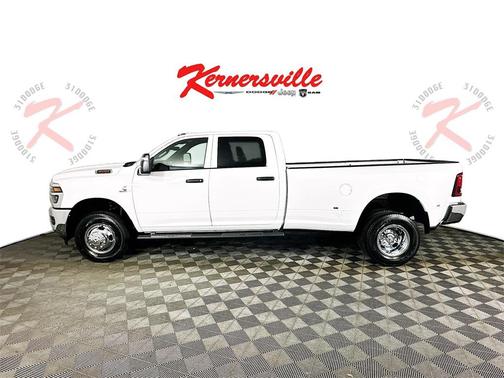 2026 RAM 3500 Tradesman Crew Cab 4x4 8' Box