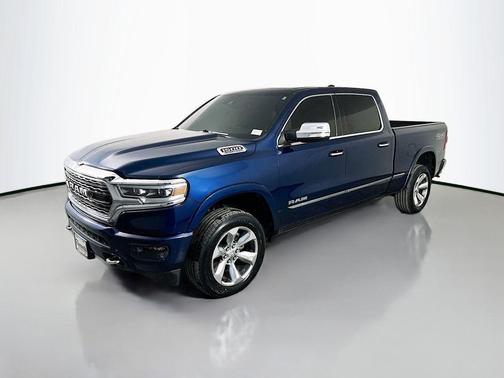 Patriot Blue Pearlcoat 2022 RAM 1500 Limited