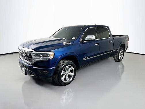 Patriot Blue Pearlcoat 2022 RAM 1500 Limited