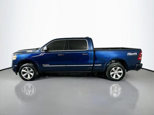 Patriot Blue Pearlcoat 2022 RAM 1500 Limited