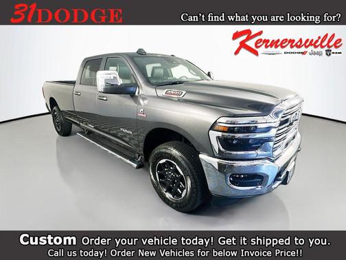 Granite Crystal Metallic Clearcoat 2025 RAM 3500 Laramie Crew Cab 4x4 8' Box