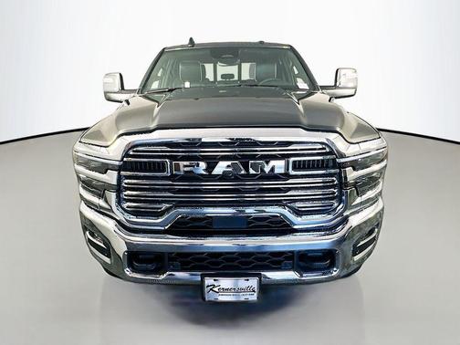Granite Crystal Metallic Clearcoat 2025 RAM 3500 Laramie Crew Cab 4x4 8' Box