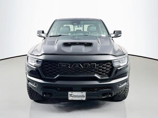 Diamond Black Crystal Pearlcoat 2026 RAM 1500 RHO Crew Cab 4x4 5'7' Box