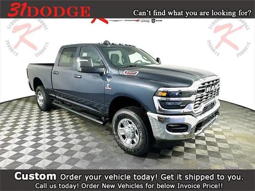 2025 RAM 2500 Tradesman Crew Cab 4x4 6'4' Box