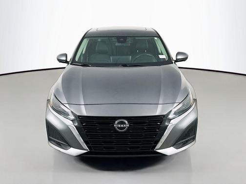 Gun Metallic 2023 Nissan Altima 2.5 SL