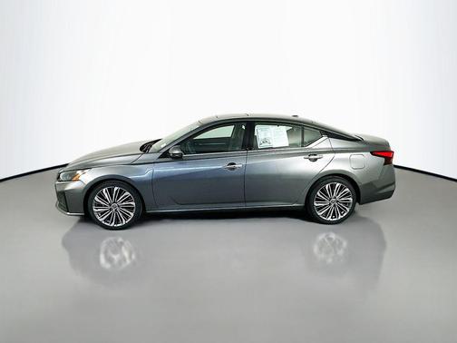 Gun Metallic 2023 Nissan Altima 2.5 SL