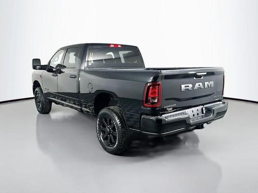 2026 RAM 2500 Big Horn Crew Cab 4x4 6'4' Box