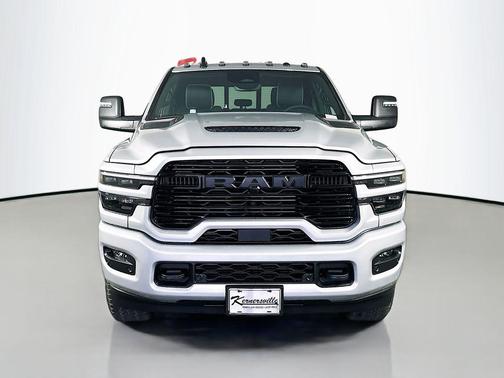 2026 RAM 3500 Laramie Crew Cab 4x4 8' Box