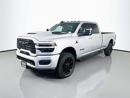 2026 RAM 3500 Laramie Crew Cab 4x4 8' Box