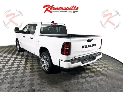 2025 RAM 1500 Express