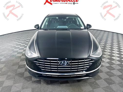 2022 Hyundai SONATA Hybrid SE