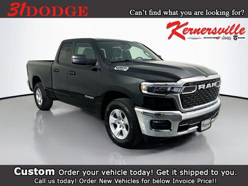 Diamond Black Crystal Pearlcoat 2026 RAM 1500 Big Horn/Lone Star