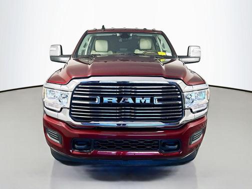 2023 RAM 3500 Laramie Crew Cab 4x4 6'4' Box