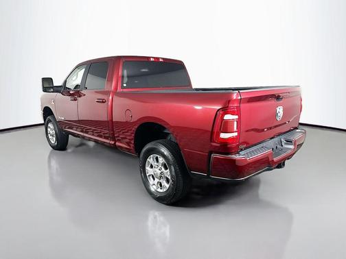 2023 RAM 3500 Laramie Crew Cab 4x4 6'4' Box