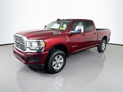 2023 RAM 3500 Laramie Crew Cab 4x4 6'4' Box