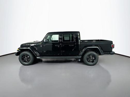 Black Clearcoat 2025 Jeep Gladiator Sport
