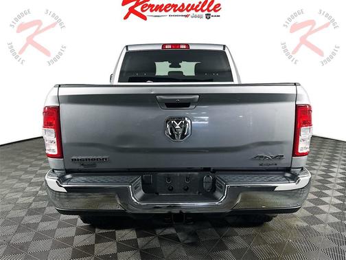 2021 RAM 2500 Big Horn Crew Cab 4x4 6'4' Box