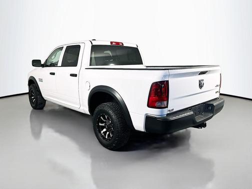 Bright White Clearcoat 2018 RAM 1500 Tradesman