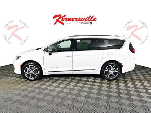 2026 Chrysler Pacifica L