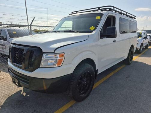 2017 Nissan NV Passenger NV3500 HD SV V6